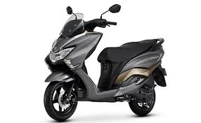 Second hand scooty discount bikau